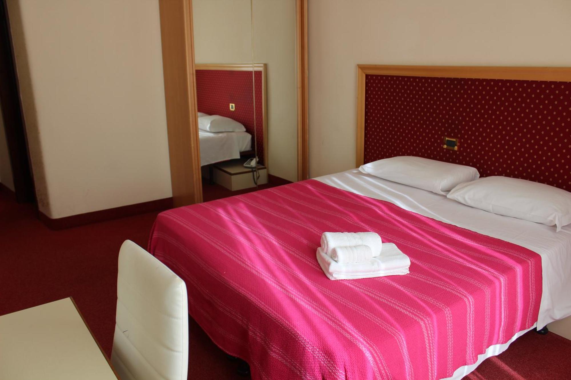 Hotel Palace Masoanri'S Reggio Calabria Exterior foto